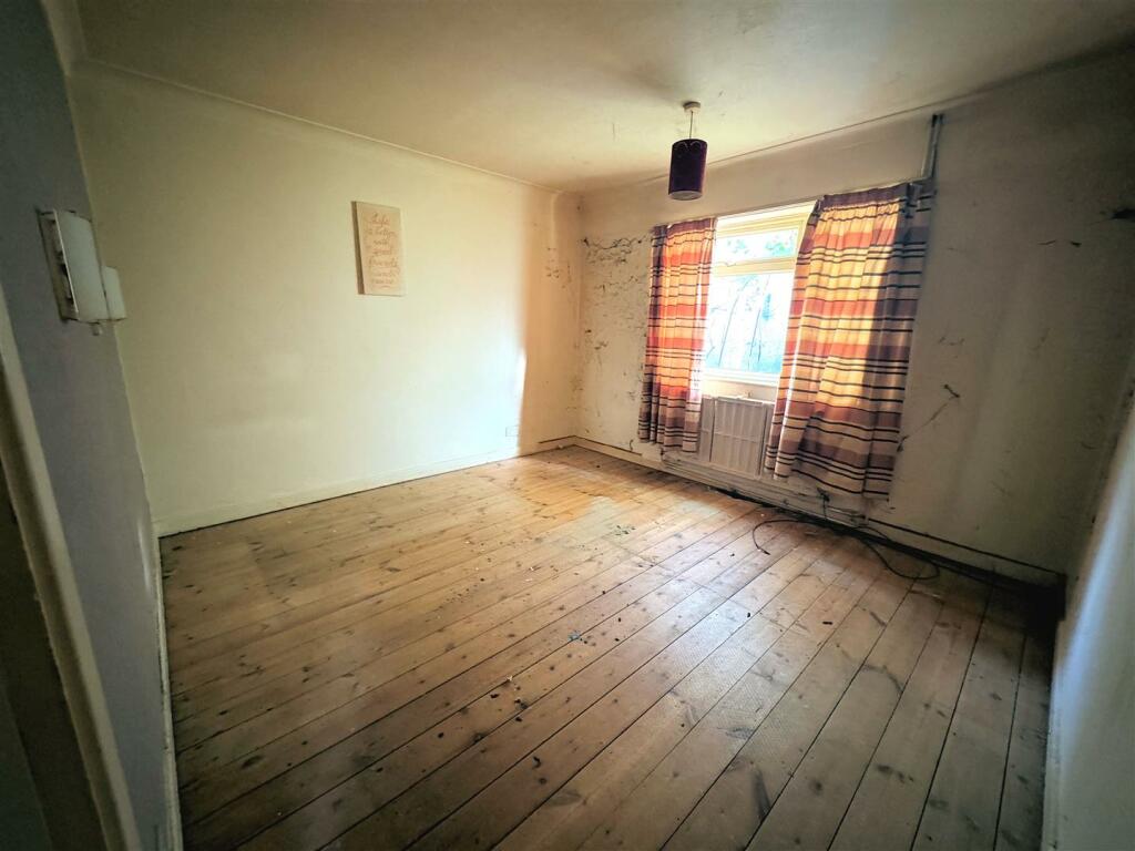 Study-Bedroom5.jpg