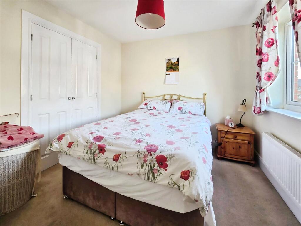 Barn Owl Drive, Bracknell, Berkshire, RG12