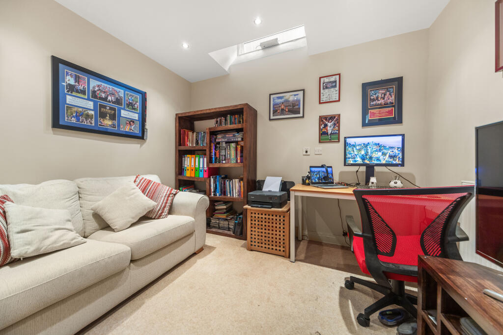 4th double bedroom/home office (ground floor)