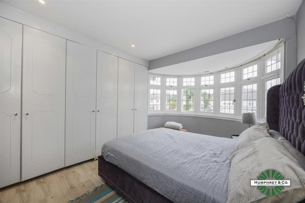 564 Upper Brentwood Road -006.JPG