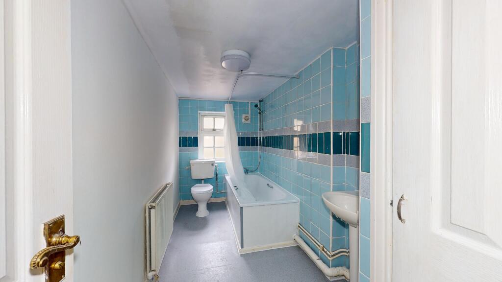 18 Erconwald Street, Acton, London, W12 0BS