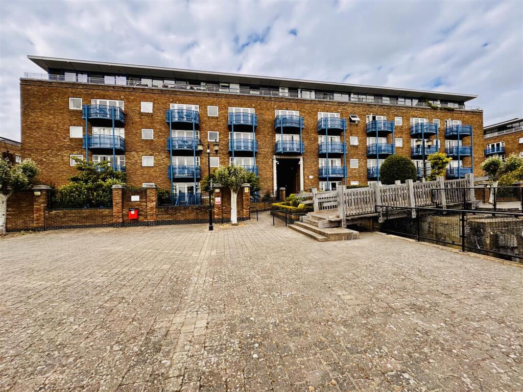 Mauretania Building.jpg