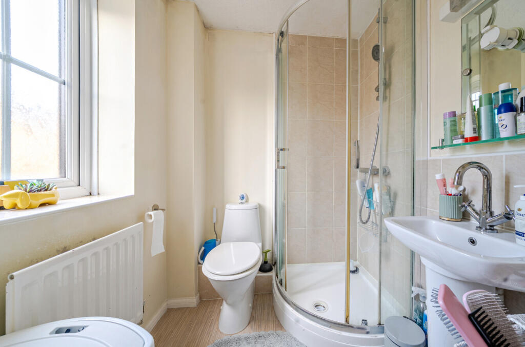 1383651-20-69257a...