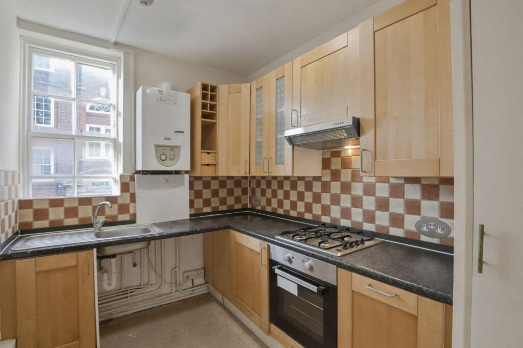 Flat 4 Block A, Peabody Estate, Fulham Palace Road Hammersmith, London W6 9PG