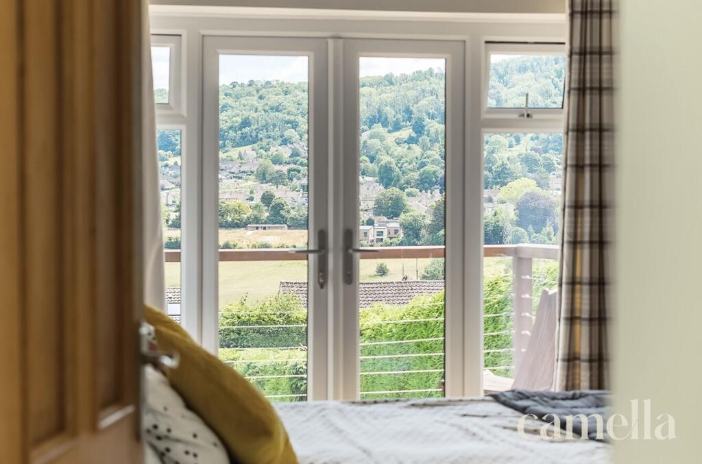 Bedroom One With Balcony &amp; Ensuite
