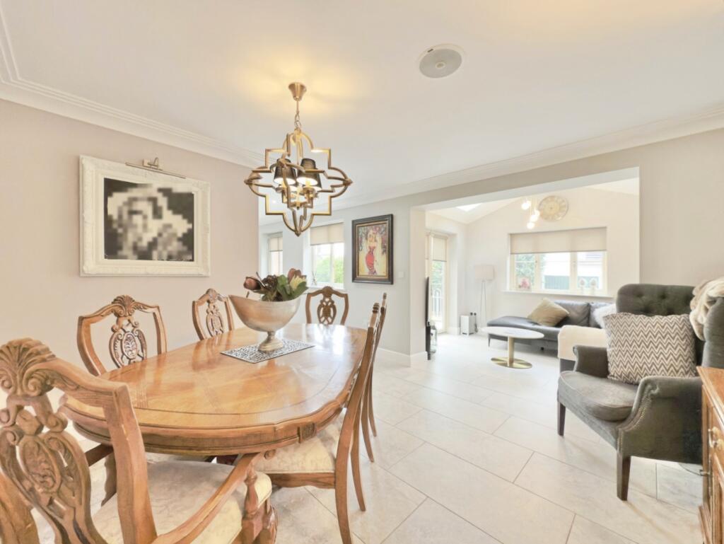 pbox-dining_room-330911.jpg