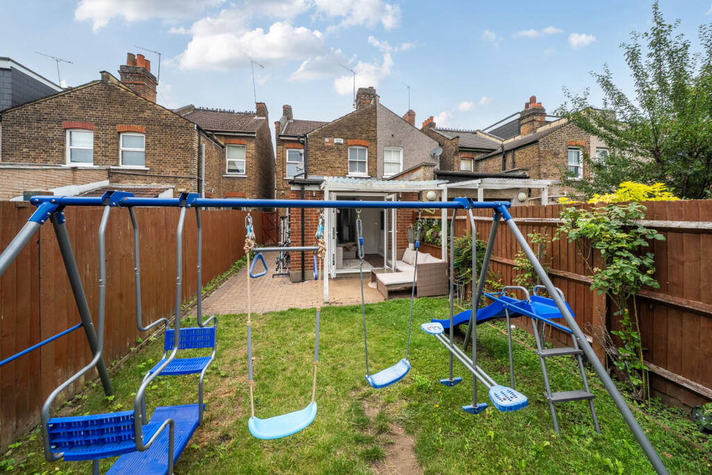 1329475-21-6883a5...