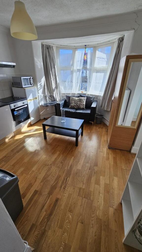 WhatsApp Image 2025-06-24 at 15.03.25 (1).jpeg