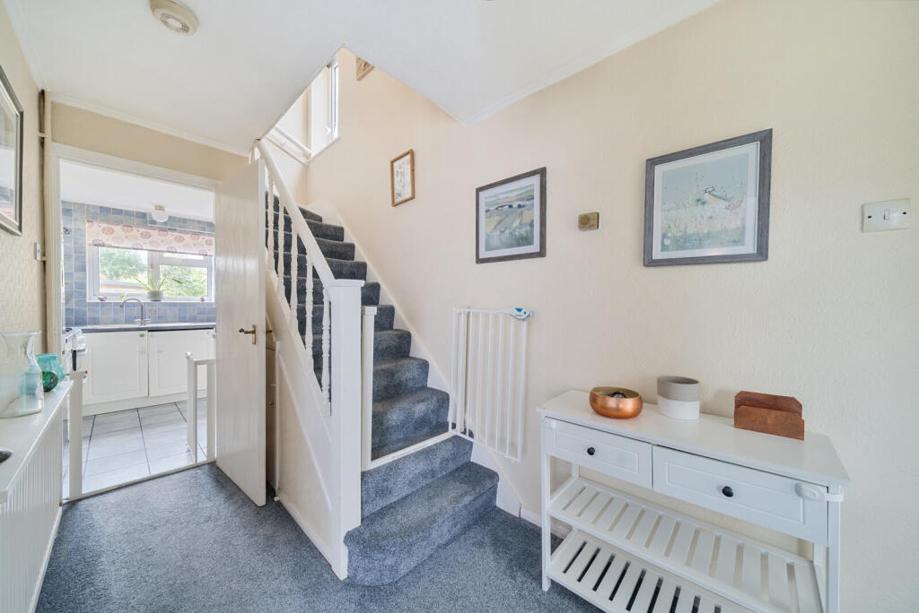 1299132-23-683717...