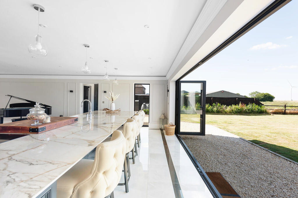 Kitchen/Breakfast