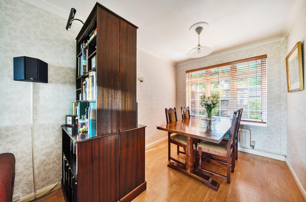 1311878-10-68527e...