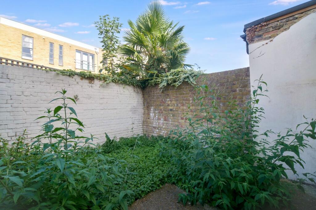 13 Tavistock Road, Stratford, London E15 4ER