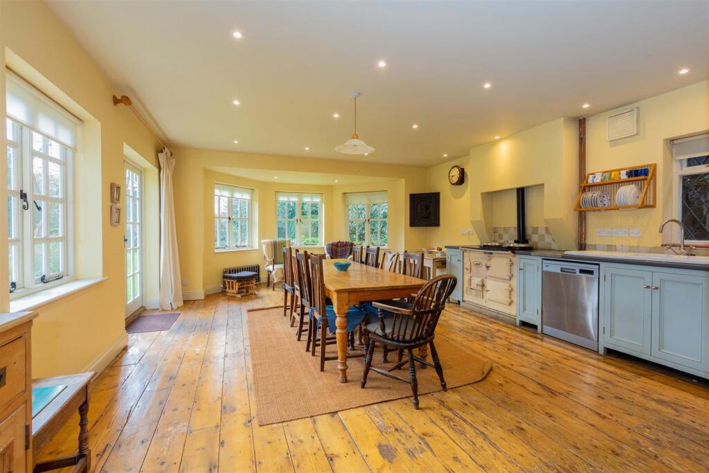 Oakwood House-30.jpg