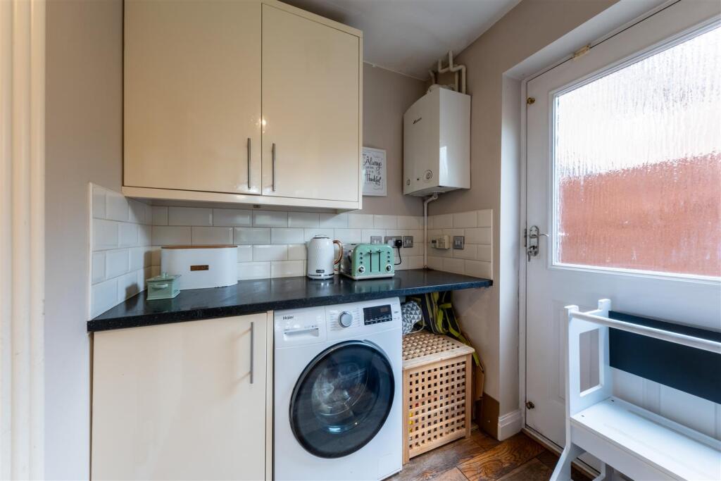32 Waystead Close-005.jpg