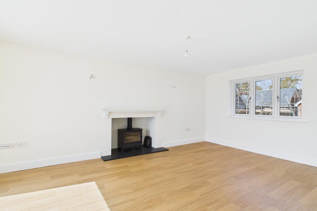 CAM01689G0-PR0460...