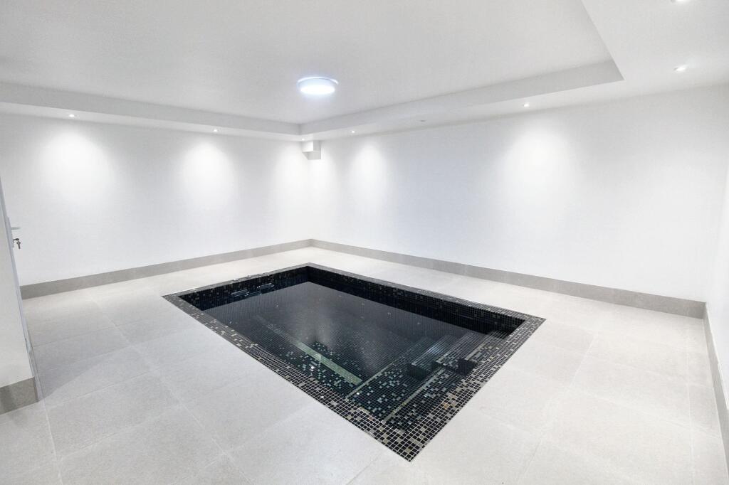 Swimming Pool Room