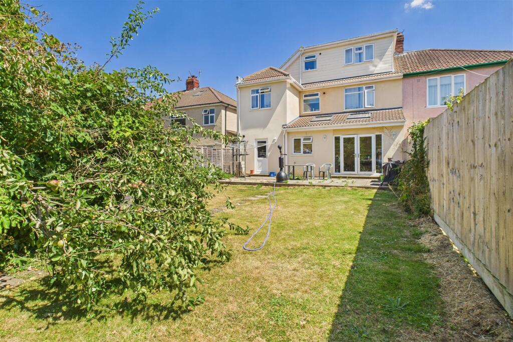 42 Frome Valley Road, Frenchay, Bristol BS16 1HE |