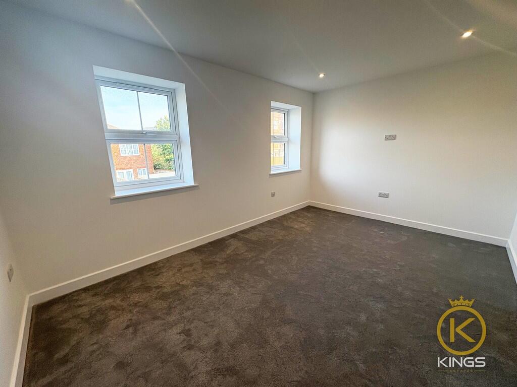 2 Carpenter Close...