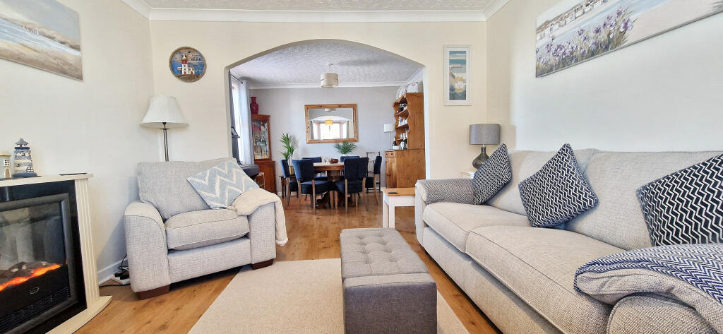 Living Room/Diner