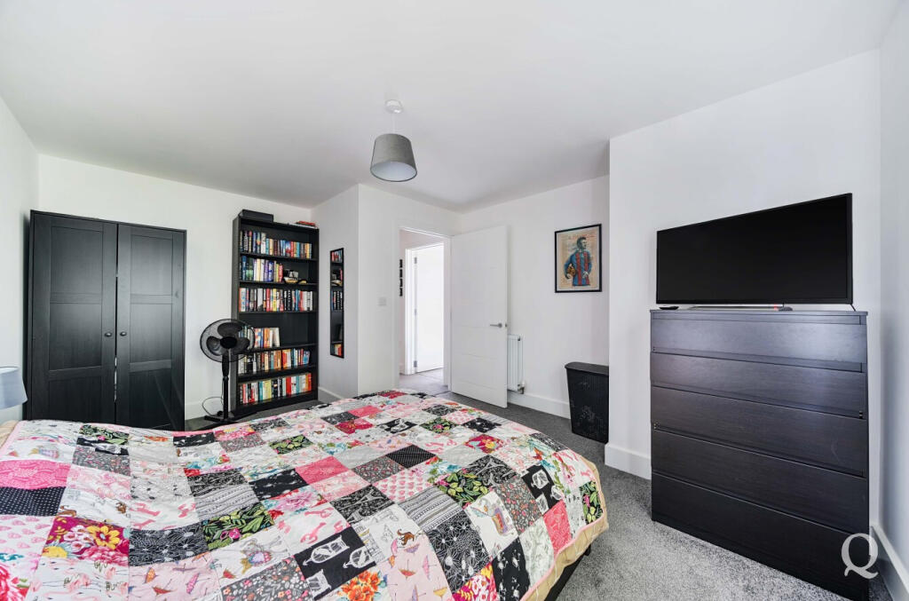 e6316bcd-77b5-435...