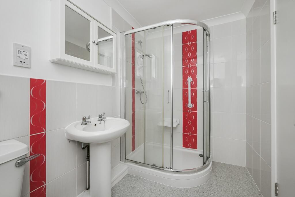 3 The Close, Cockering Road, Canterbury, CT1 3UZ