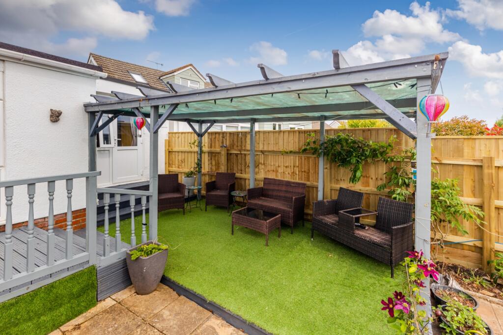 A08 - 115 Goodrington Road Paignton - 250606