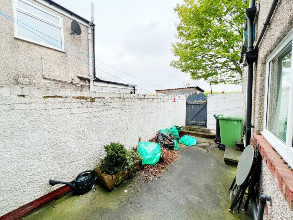 Yard pic 2.jpg