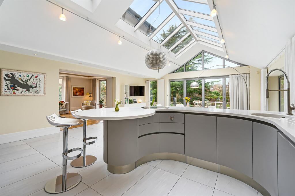 Kitchen/Breakfast Ro