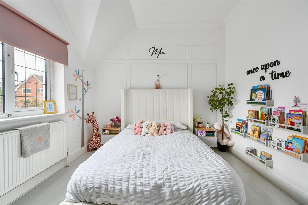 2 THE RUSSETTS - TN377FA (35).jpg