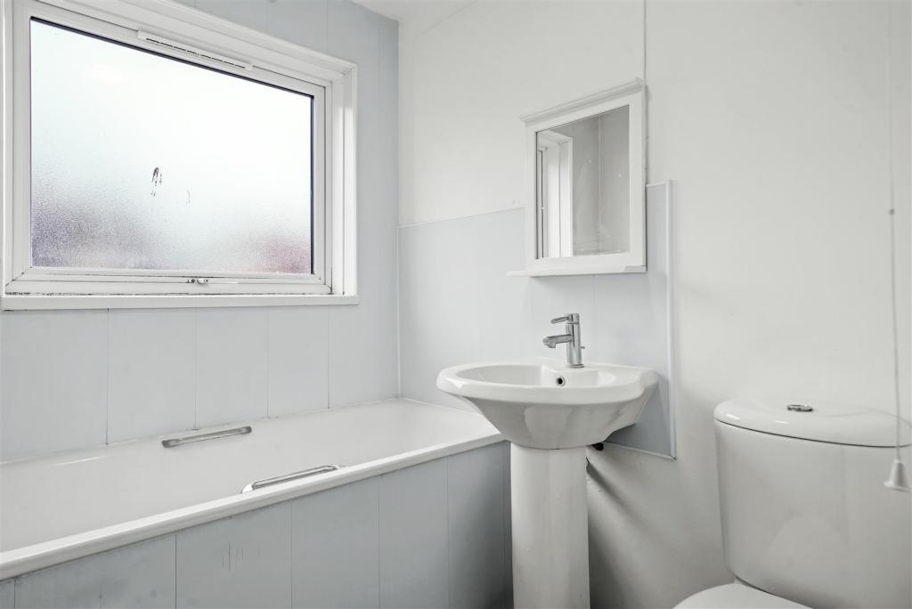 Flat 13, Grange Court - VD0kpap08SXvJ4GGXvPr.jpg