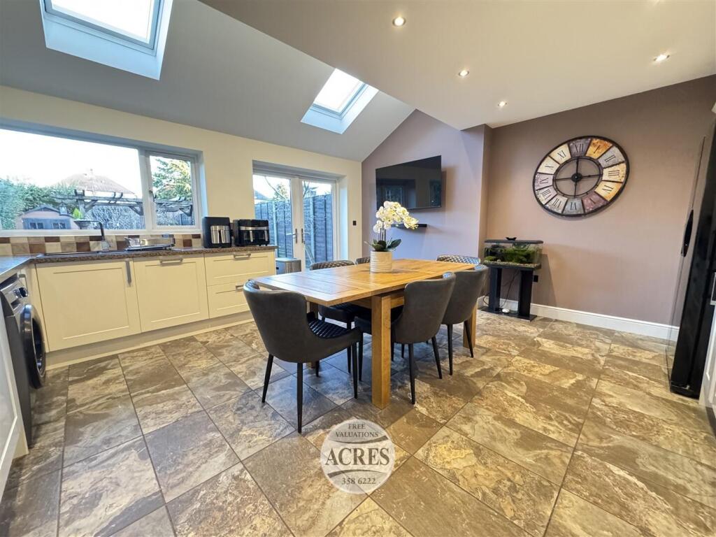 IMG_3916 (Large).jpg