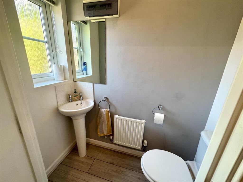 CLOAKROOM/WC