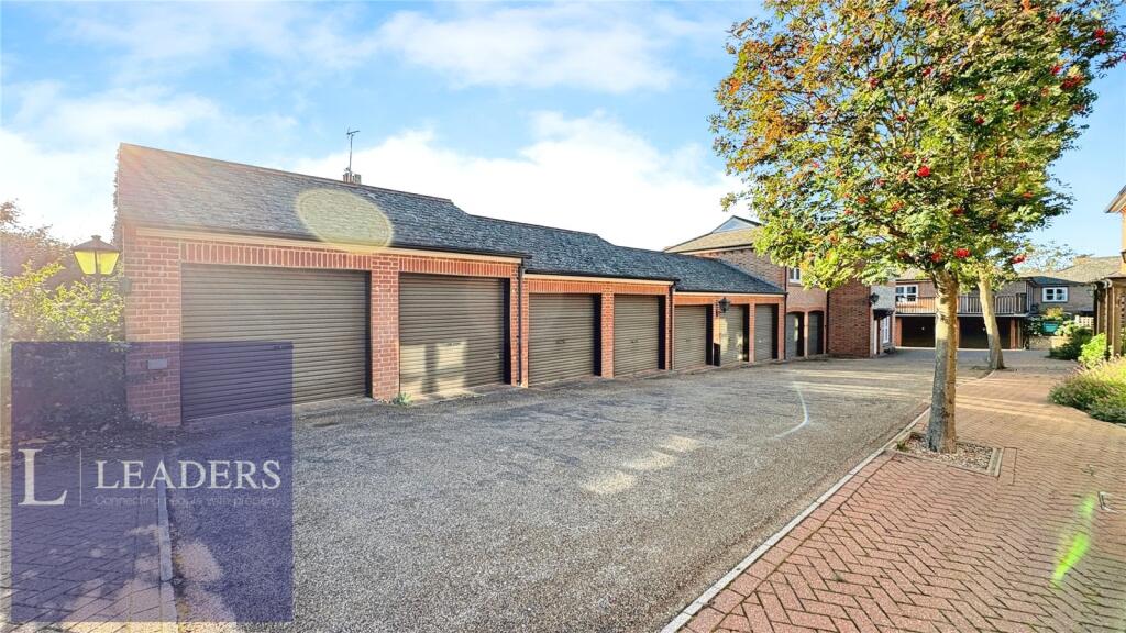 Garage &amp; Parking