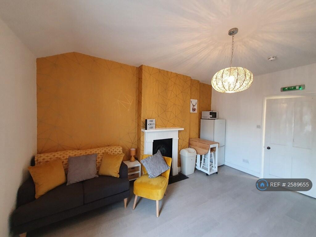 Shared Lounge/Kitchen/Diner