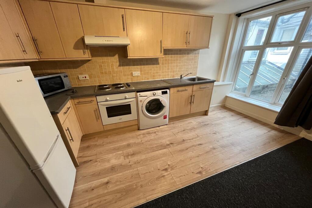 Kitchen/Lounge