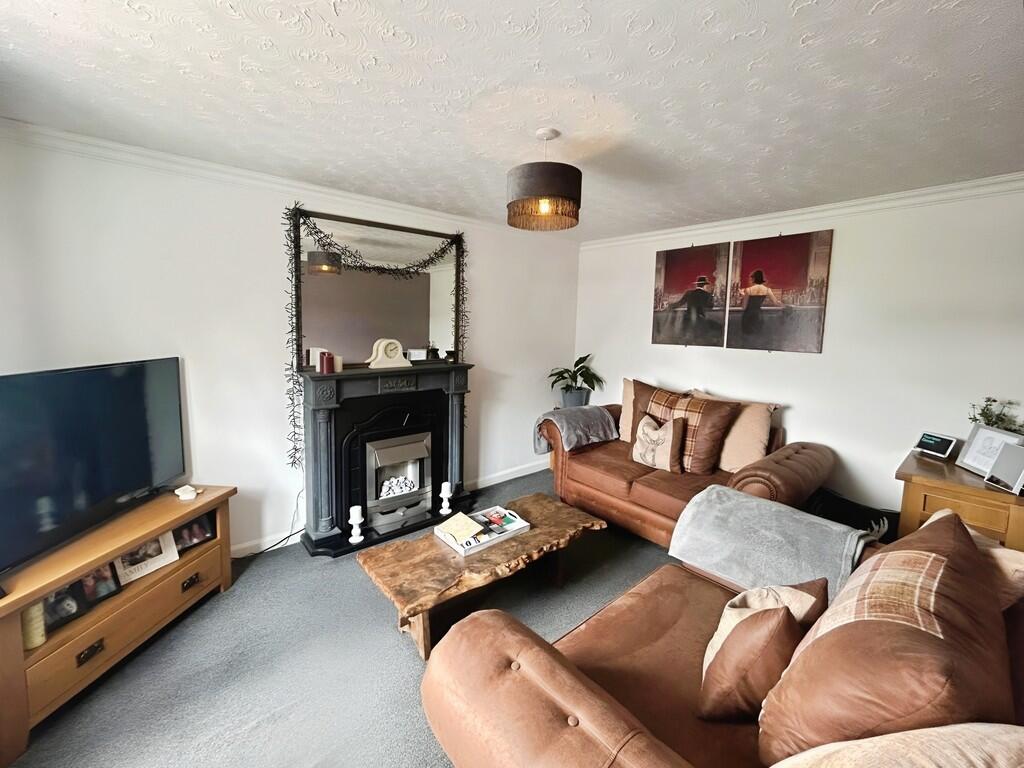 e19623e1-WhatsApp...