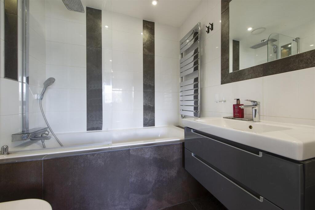 53166 Hi res (11).jpg