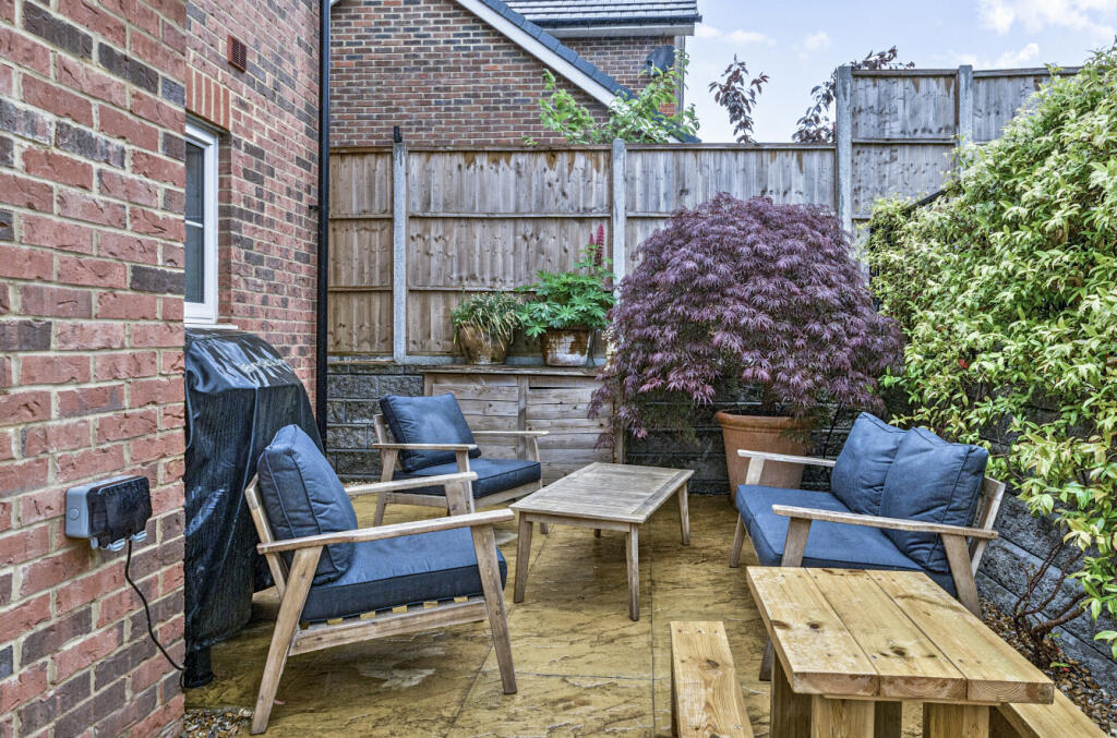 1302093-18-683ec4...