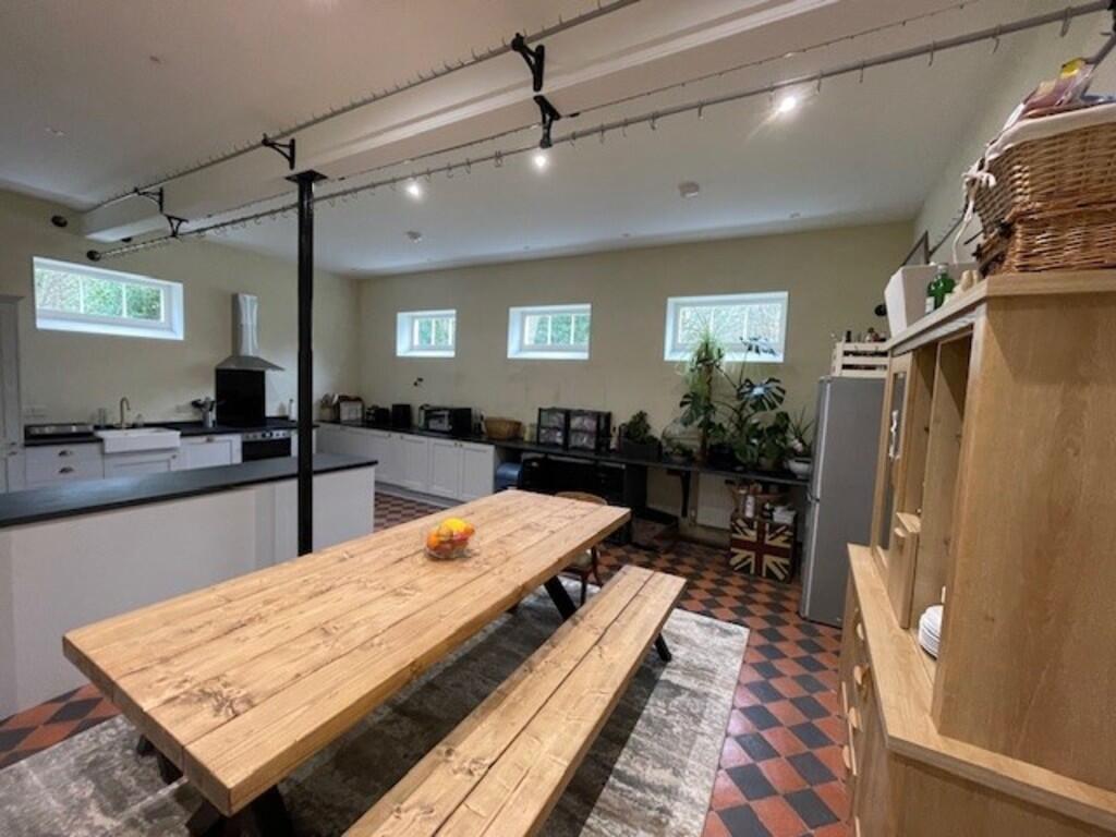 Kitchen 4