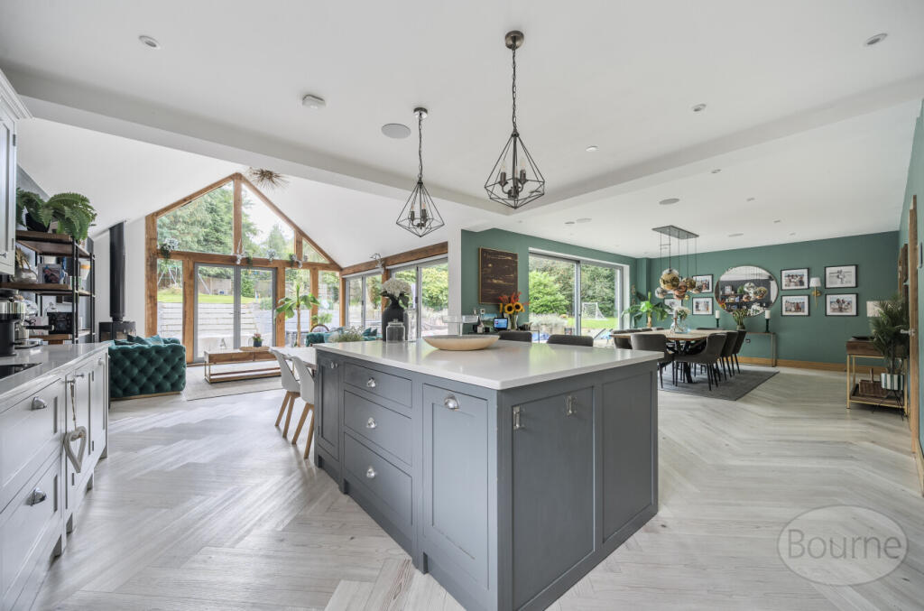 ecba0c8a-9e6d-4dd...