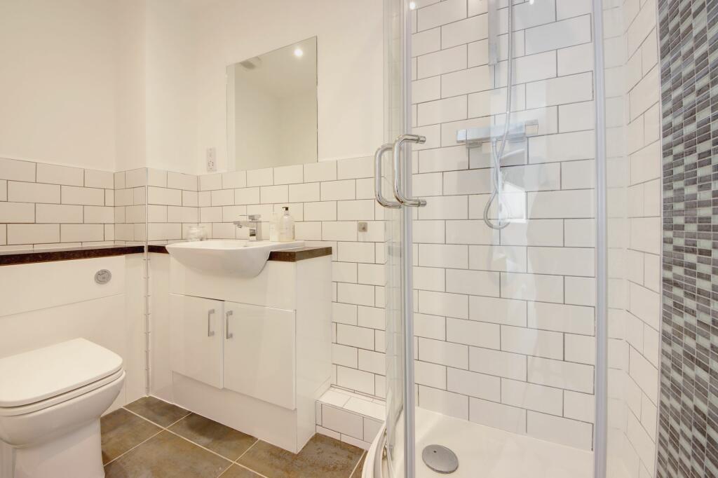 En-suite bathroom