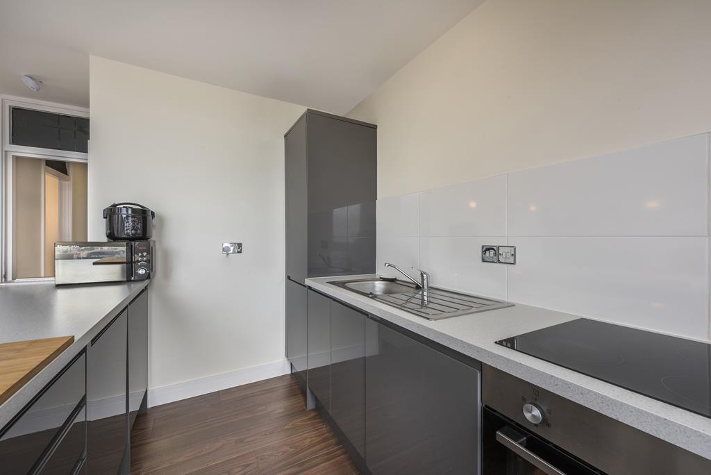 kitchen (1).jpg