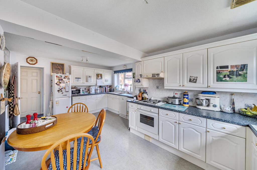 1349588-24-68beeb...