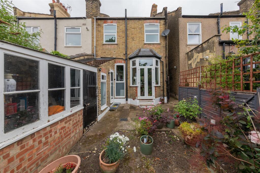 Winchester Road E4