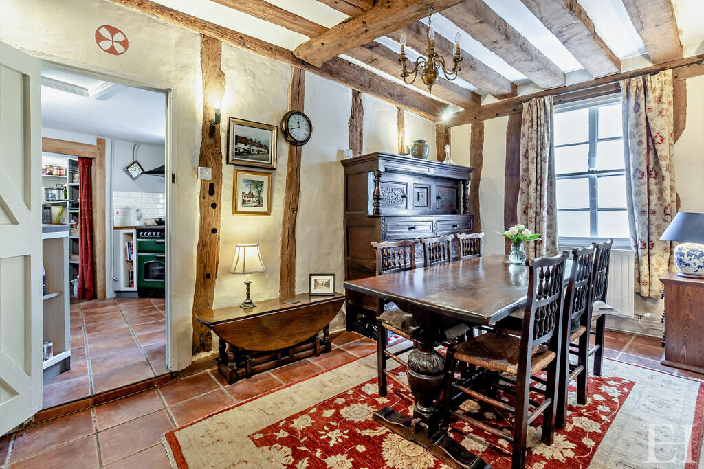 8659652-interiorW...