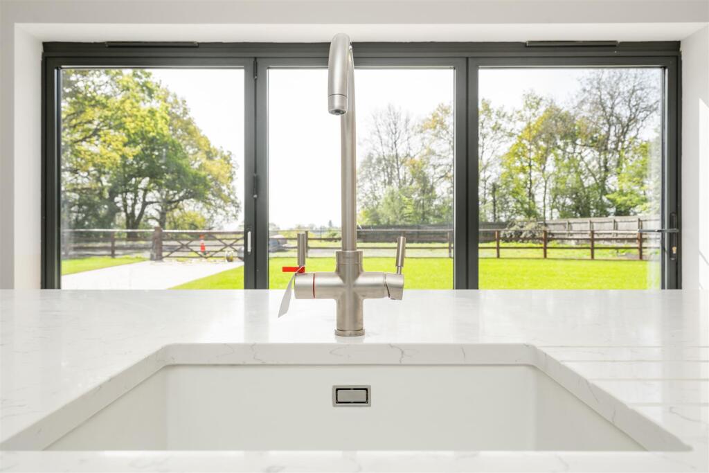 Chatsworth House_57.jpg