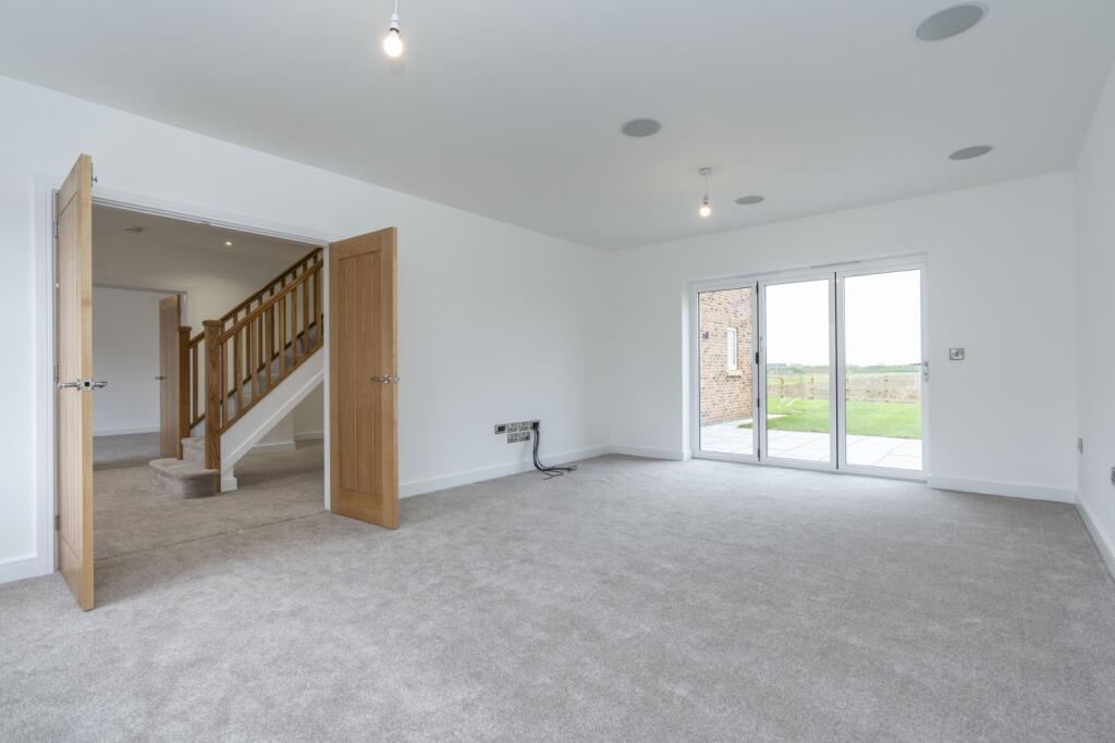 Example of Living Room in The Oak