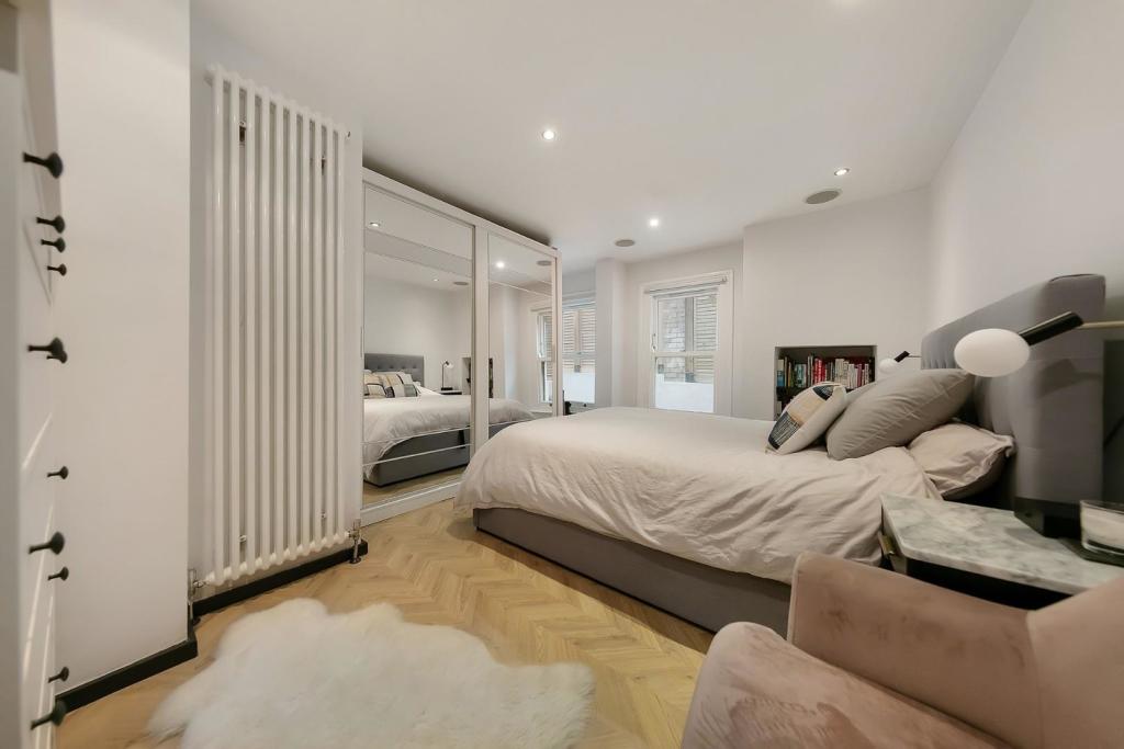 Bedroom.jpg