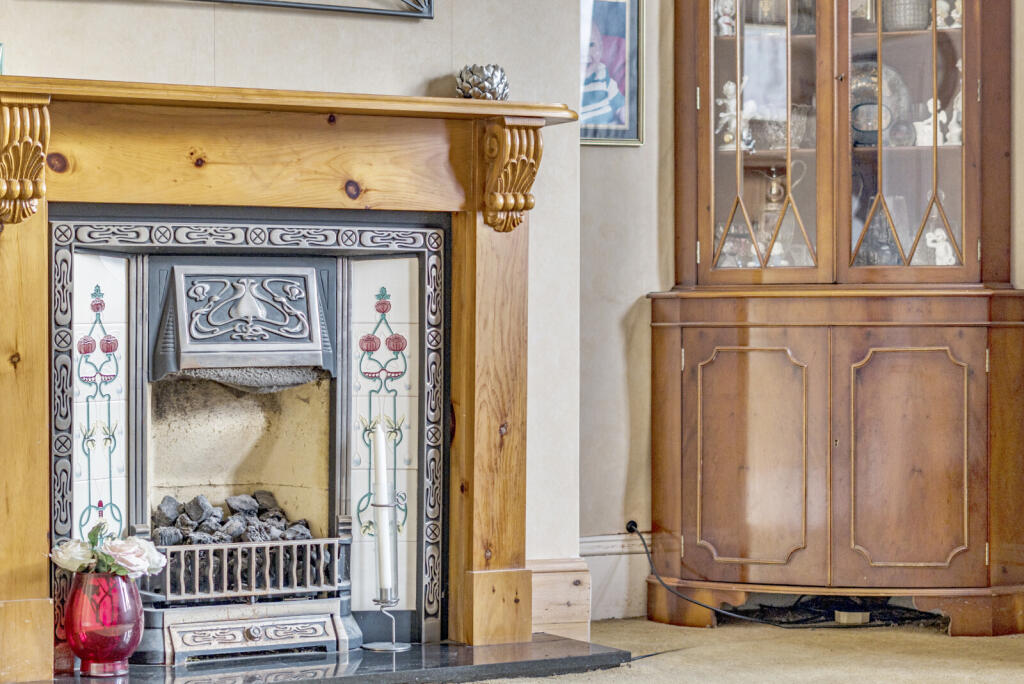 1362309-5-68dd5e4...