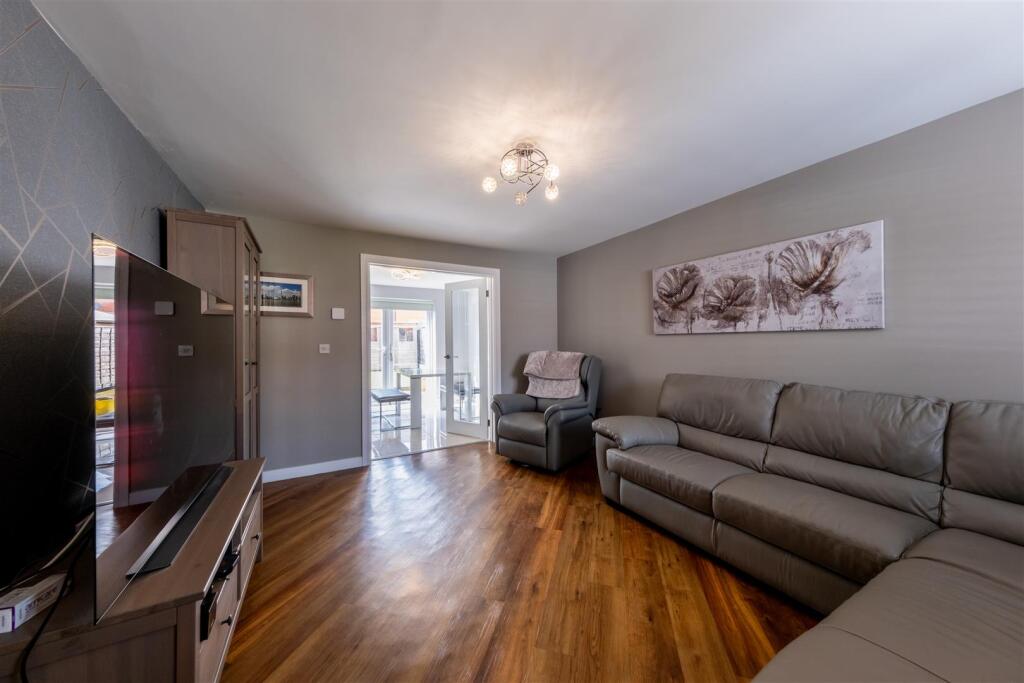 22 Wells Avenue-011.jpg